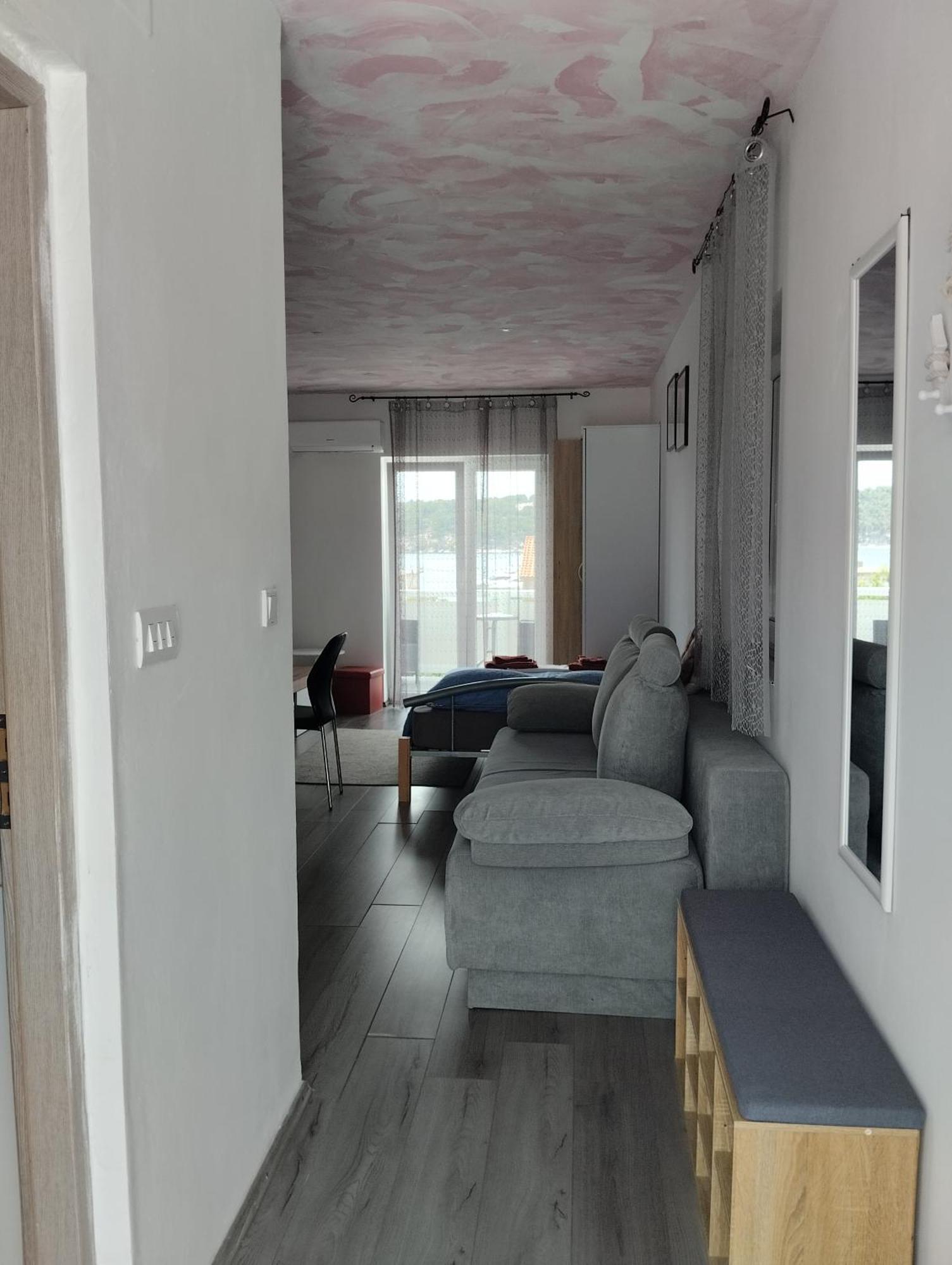6 M, 50 M Do Plaze Apartment Barbat na Rabu Exterior photo